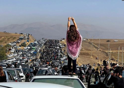 Frau.Leben.Freiheit - Seit Monaten gehen Menschen in Iran auf die Straßen. Foto: privat